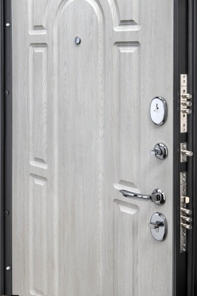 Дверь входная Porta S 55.55